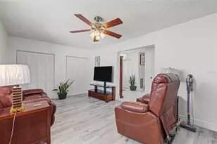 8239 Vassar Cir, Tampa, FL 33634 - Photo 7