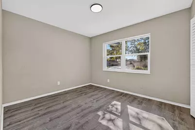 2114 53rd Street S, Gulfport, FL 33707 - Photo 11