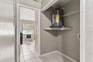 1504 E Poinsettia Ave, Tampa, FL 33612 - Photo 13