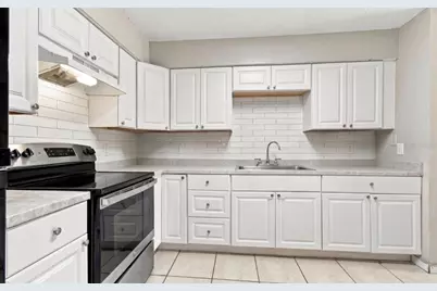 1504 E Poinsettia Avenue, Tampa, FL 33612 - Photo 7