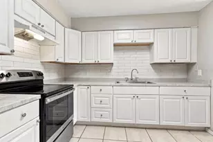 1504 E Poinsettia Ave, Tampa, FL 33612 - Photo 7