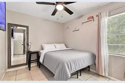 1504 E Poinsettia Avenue, Tampa, FL 33612 - Photo 23