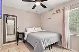 1504 E Poinsettia Ave, Tampa, FL 33612 - Photo 23