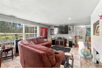 10803 N Oregon Circle, Tampa, FL 33612 - Photo 13