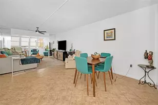 622 Edgewater Dr, Dunedin, FL 34698 - Photo 11