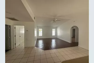 206 SW 33rd Street, Cape Coral, FL 33914 - Photo 3
