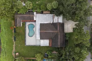3909 W Powhatan Ave, Tampa, FL 33614 - Photo 43
