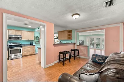 3909 W Powhatan Avenue, Tampa, FL 33614 - Photo 9