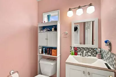 3909 W Powhatan Avenue, Tampa, FL 33614 - Photo 37