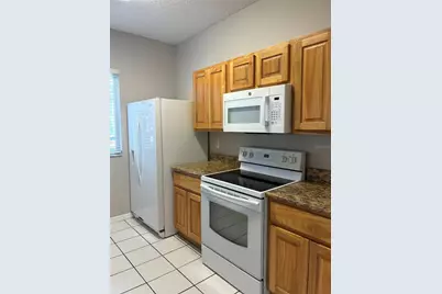 18143 Paradise Point Drive, Tampa, FL 33647 - Photo 13