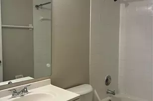 18143 Paradise Point Dr, Tampa, FL 33647 - Photo 25