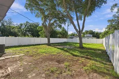 4684 16th Avenue S, Saint Petersburg, FL 33711 - Photo 21
