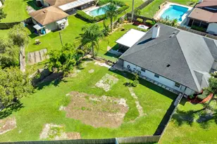 1910 High Glen Ct N, Lakeland, FL 33813 - Photo 43
