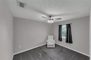 1910 High Glen Ct N, Lakeland, FL 33813 - Photo 23