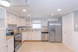 10840 Norwood Ave, Port Richey, FL 34668 - Photo 11