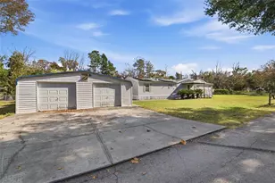 10029 Chestnut Dr, Hudson, FL 34669 - Photo 3
