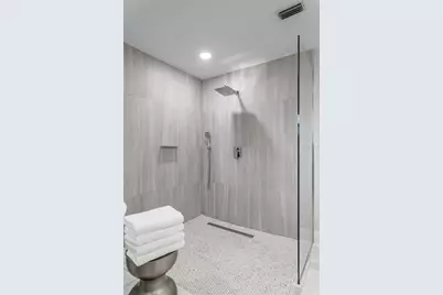 4995 58th Avenue S, Saint Petersburg, FL 33715 - Photo 25