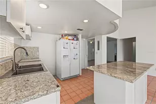 3650 Coppertree Cir, Brandon, FL 33511 - Photo 9