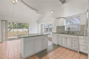 3650 Coppertree Cir, Brandon, FL 33511 - Photo 11