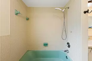 14036 Thacher Ave, Largo, FL 33774 - Photo 27
