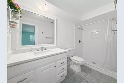 14036 Thacher Avenue, Largo, FL 33774 - Photo 17