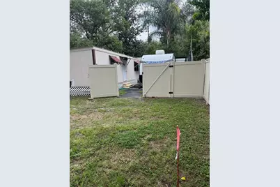 902 Montana Avenue, Lutz, FL 33548 - Photo 13