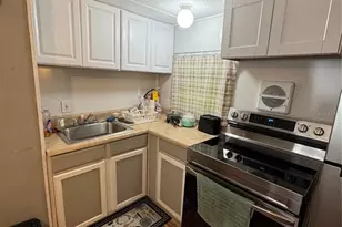 902 Montana Ave, Lutz, FL 33548 - Photo 31