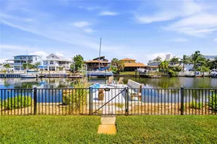 3800 Beach Dr SE, Saint Petersburg, FL 33705 - Photo 37