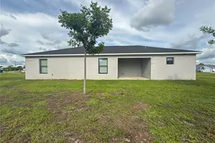 514 NE 5th Pl, Cape Coral, FL 33909 - Photo 19