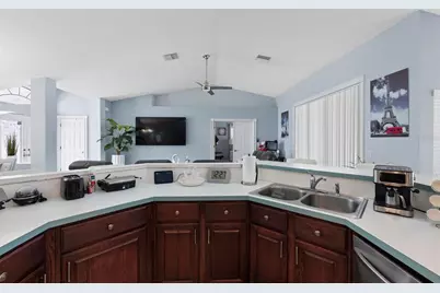 6125 Mariner Boulevard, Spring Hill, FL 34609 - Photo 11