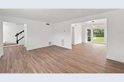 6107 Oak Fern Court, Temple Terrace, FL 33617 - Photo 3