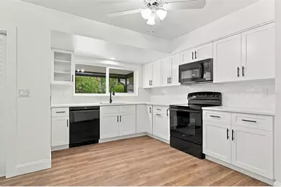 6107 Oak Fern Court, Temple Terrace, FL 33617 - Photo 9