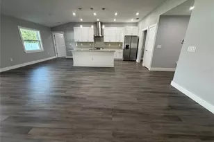 11734 Orange Ct, Dade City, FL 33525 - Photo 3