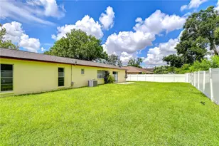 15819 Deep Creek Ln, Tampa, FL 33624 - Photo 11