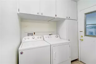 1309 Warwick Ct, Sun City Center, FL 33573 - Photo 17