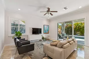 3610 E Clark Cir, Tampa, FL 33629 - Photo 17
