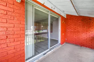 8218 11th St N, Saint Petersburg, FL 33702 - Photo 23