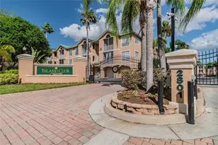 4304 Bay Club Cir, Tampa, FL 33607 - Photo 17