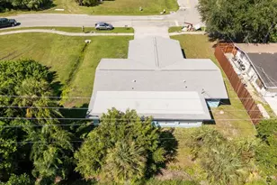 300 & 302 Briarwood Rd, Venice, FL 34293 - Photo 35