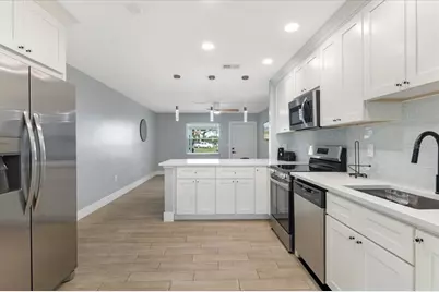 300 & 302 Briarwood Road, Venice, FL 34293 - Photo 3