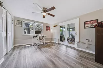 9976 56th Avenue N, Saint Petersburg, FL 33708 - Photo 11
