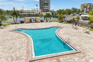 7625 Sun Island Dr S, South Pasadena, FL 33707 - Photo 51