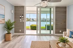 7625 Sun Island Dr S, South Pasadena, FL 33707 - Photo 9