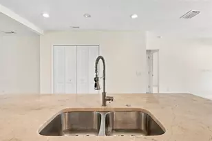 150 50th St N, Saint Petersburg, FL 33710 - Photo 13