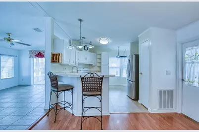 82 Pelican Drive N, Oldsmar, FL 34677 - Photo 5