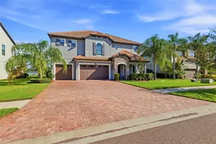 5157 Lakecastle Dr, Tampa, FL 33624 - Photo 9
