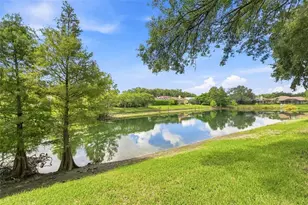 2103 Boot Lake Cir, Tampa, FL 33612 - Photo 39