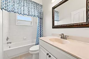 2103 Boot Lake Cir, Tampa, FL 33612 - Photo 23