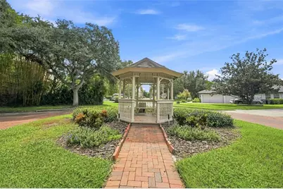 2103 Boot Lake Circle, Tampa, FL 33612 - Photo 49
