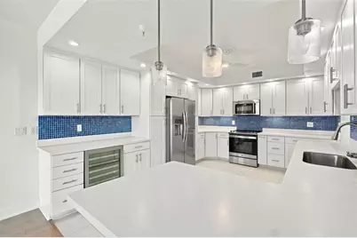 4993 Bacopa Lane S #304, Saint Petersburg, FL 33715 - Photo 11